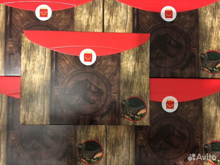 Динозавры из Макдональдса Мир юрского периода