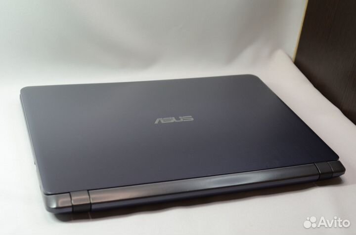 Современный быстрый ноутбук Asus/SSD FullHD