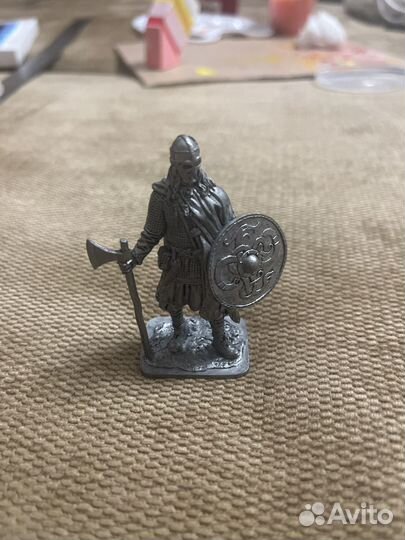 Оловяный соладтик