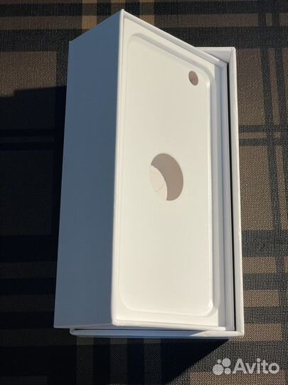 Коробки от телефонов