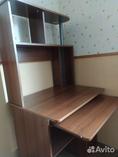 Компьютерный стол 60 х 80