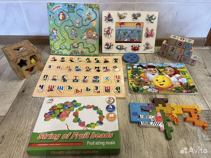 Набор деревеннях развивающих игрушек от 6 мес