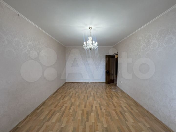 2-к. квартира, 58 м², 10/16 эт.