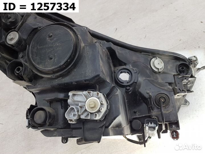 Фара левая Toyota RAV4