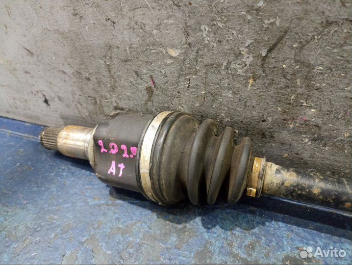 Привод передний правый Suzuki Grand Vitara 3 TD