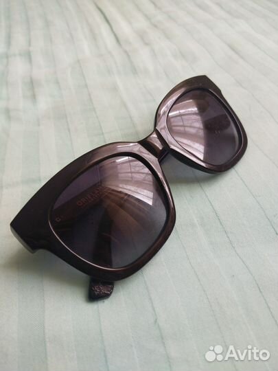 Солнцезащитные очки/Футляр для очков