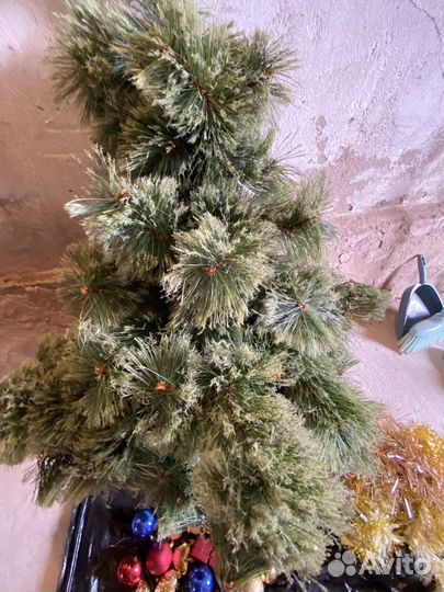 Елка искусственная