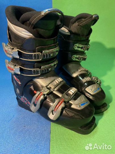 Ботинки для горных лыж