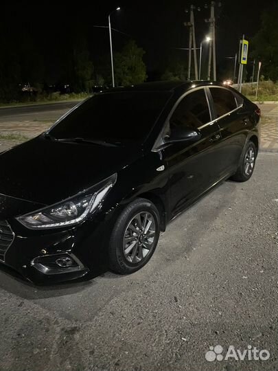 Hyundai Solaris 1.6 AT, 2017, битый, 200 009 км