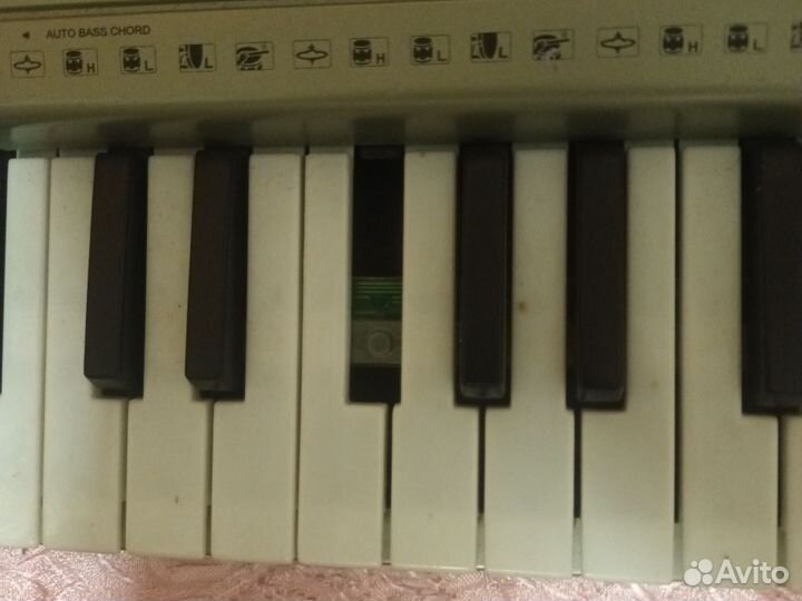 Небольшой детский синтезатор