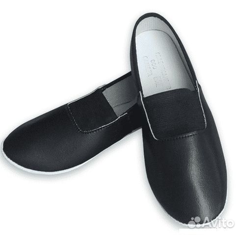 Чешки из натуральной кожи черные (205)