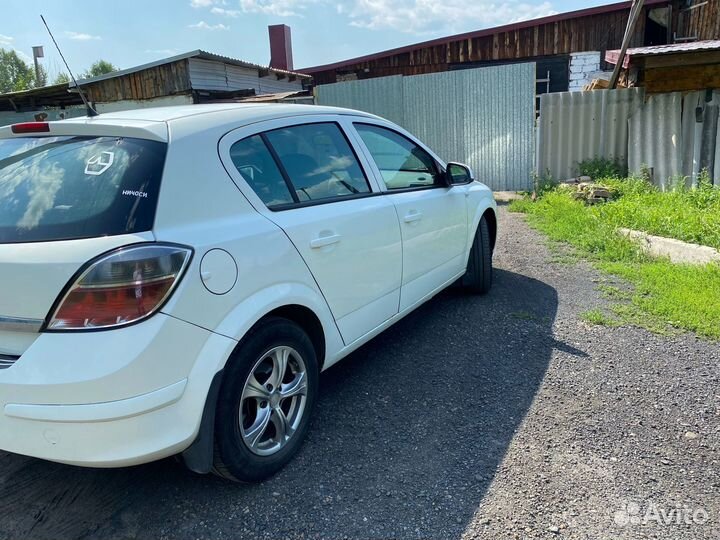 Opel Astra 1.8 МТ, 2010, 195 350 км