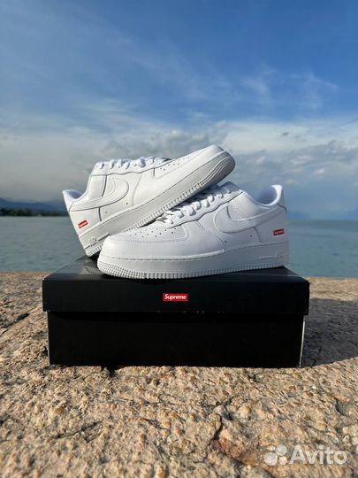 Nike air force 1 supreme