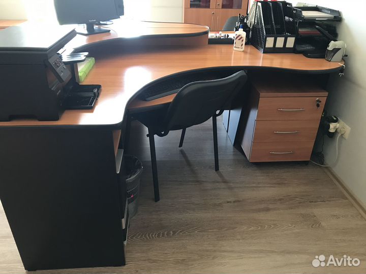 Офисная мебель бу столы