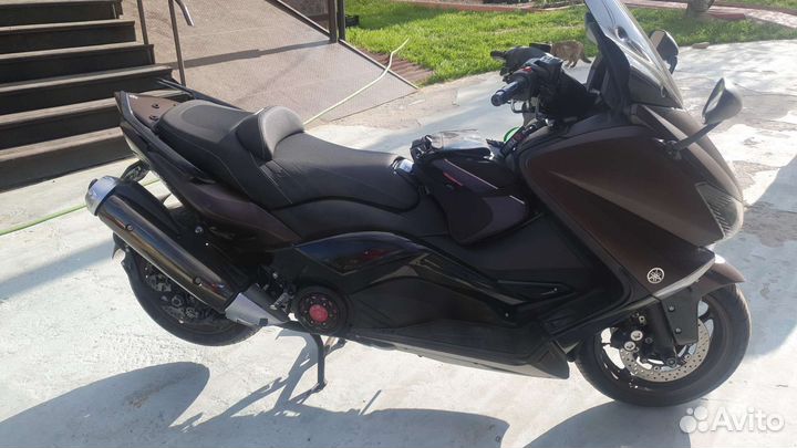 Yamaha T-MAX 530