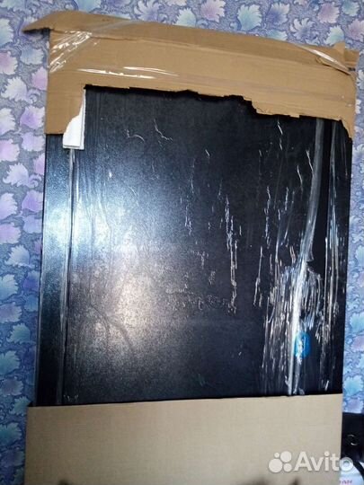 Дверь входная металлическая правая новая