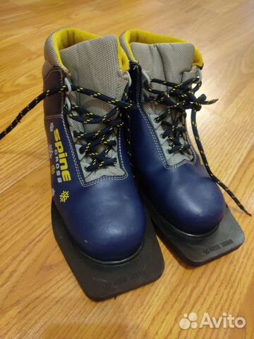 Лыжные ботинки