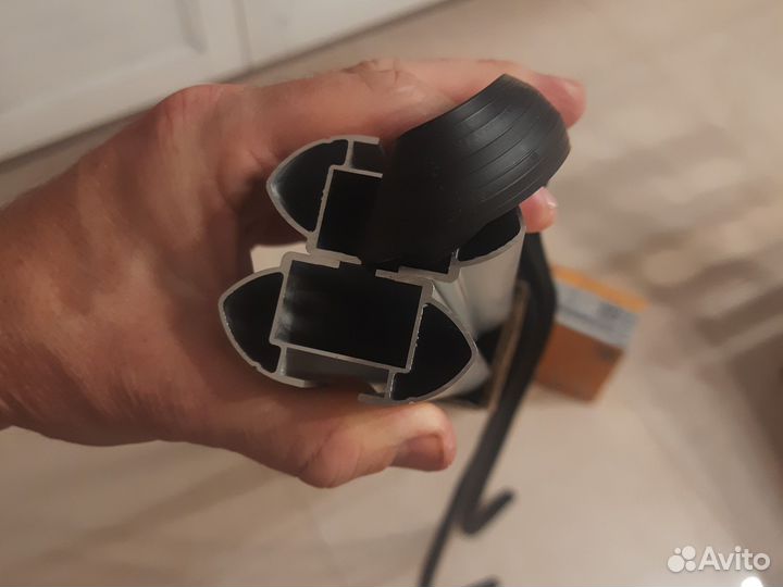 Поперечины на крышу для перевозки груза