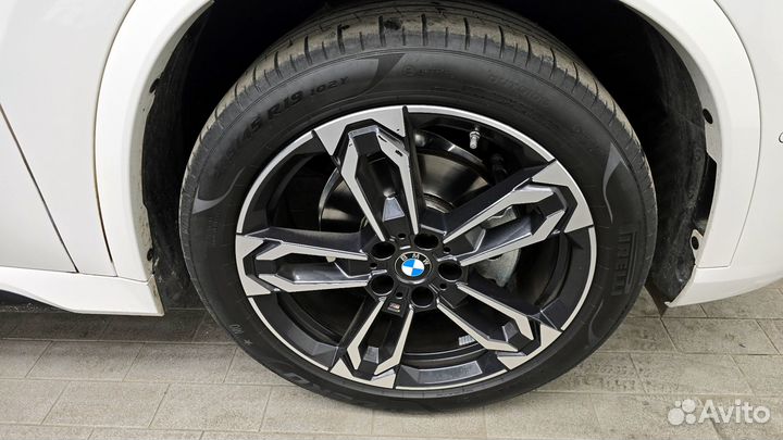BMW X1 2.0 AMT, 2023, 25 300 км