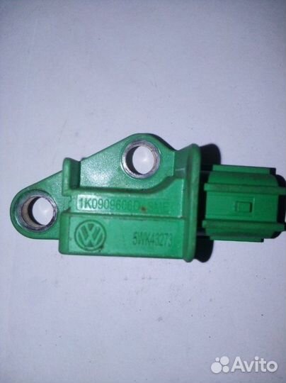 Датчик airbag Skoda Octavia A5