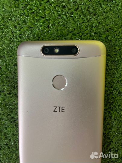 ZTE Blade V8 mini, 3/32 ГБ