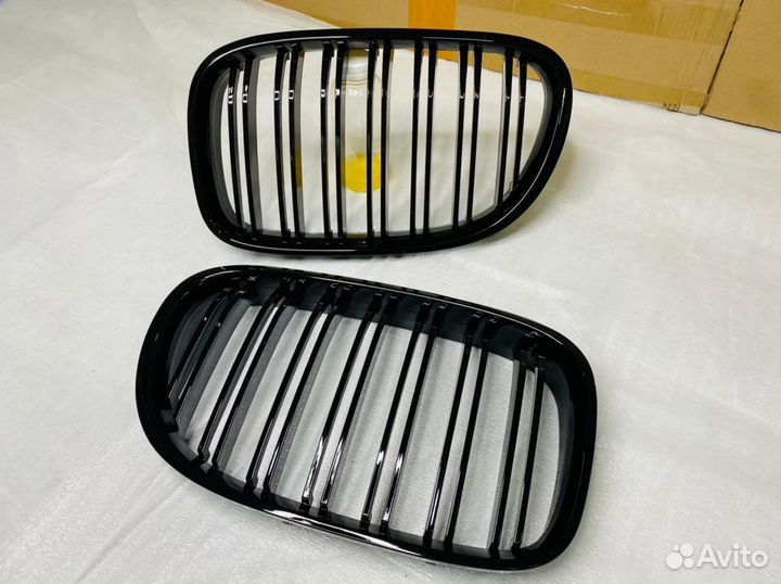 Решешка радиатора F01,03 до рест