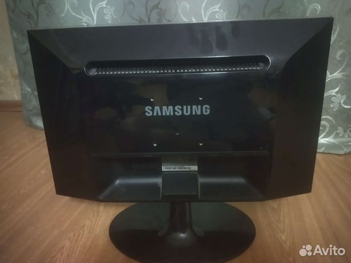 Монитор Samsung 60гц