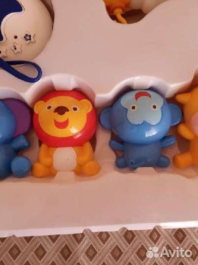 Музыкальная карусель на кроватку