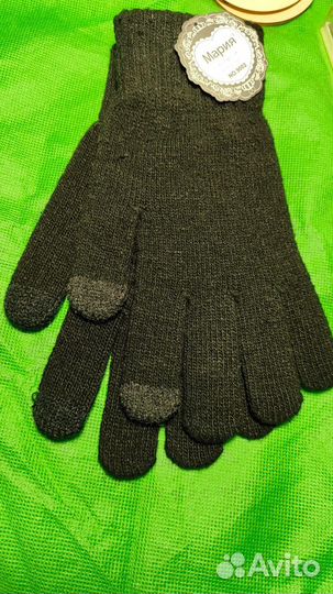 Подарок. Перчатки вязанные. сенсорные теплые