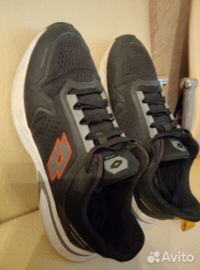 Кроссовки беговые Umbro Оригинал