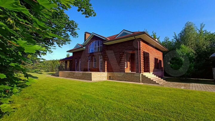 Дом 610 м² на участке 23 сот.