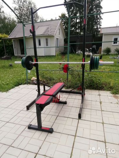 Спортивный комплекс для жима и приседа