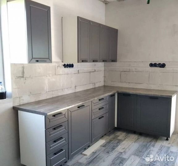 Готовая Кухня альфа мдф 2.4 метра, в наличии