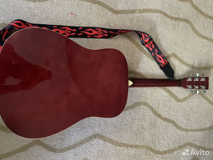 Акустическая гитара