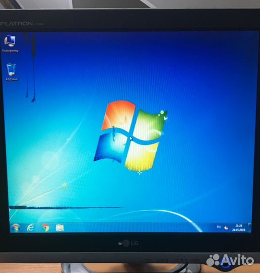 Монитор LG Flatron L1720B 17