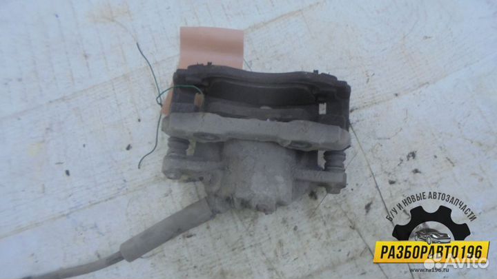 Суппорт передний правый Citroen C4 2005-2011 (V160