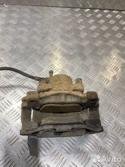 Суппорт тормозной передний левый Ford Mondeo 4 1.6