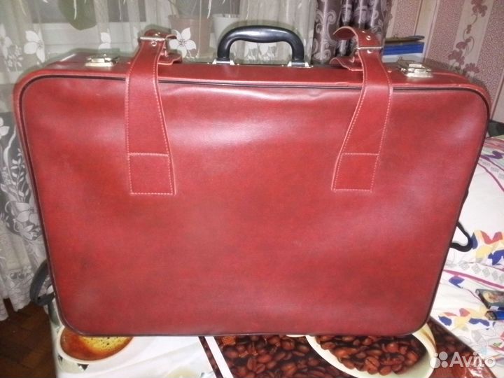 Чемоданы времен СССР