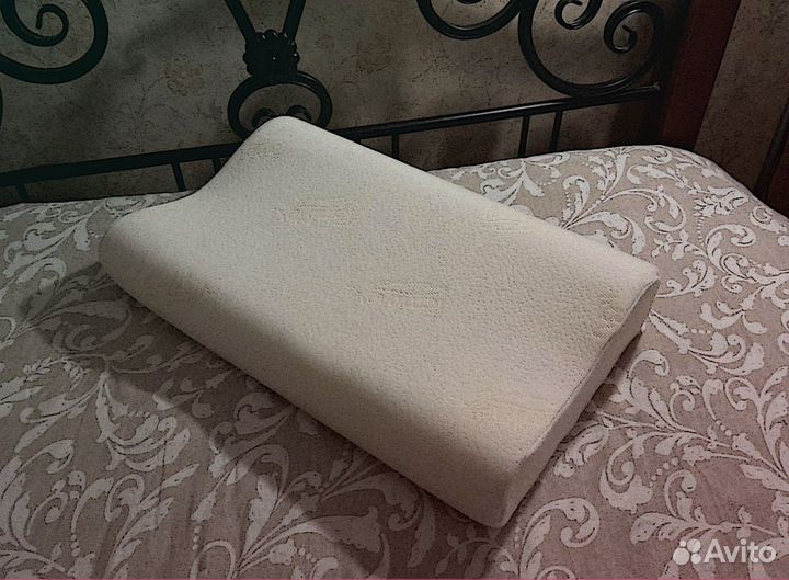 Подушка ортопедическая с эффектом памяти