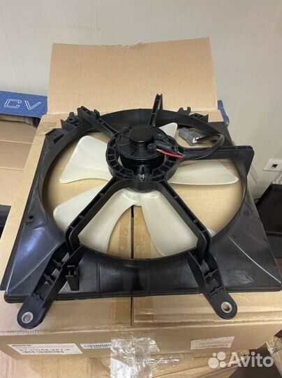 Диффузор радиатора Honda CR-V 95-01