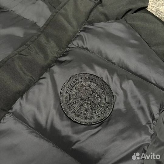 Жилет Canada Goose