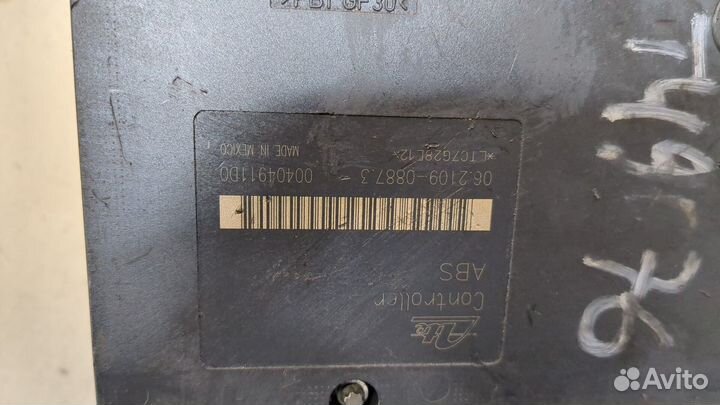 Блок абс, насос Nissan Navara