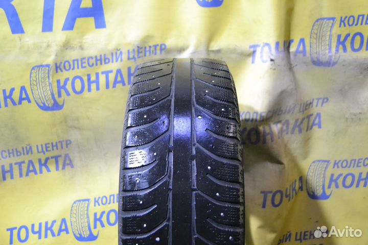 Bridgestone Ice Cruiser 7000 215/65 R16