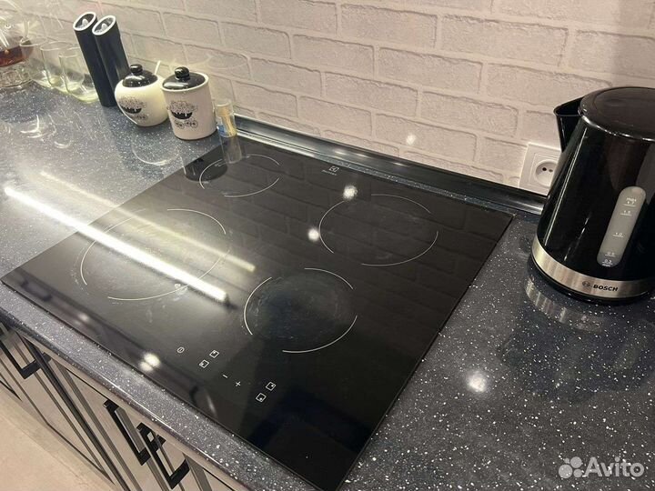 Варочная панель электрическая electrolux