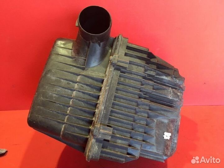 Корпус воздушного фильтра Toyota Rav4 2 1azfe 2003