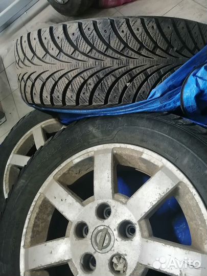 Sava Eskimo Stud 215/65 R16 98T