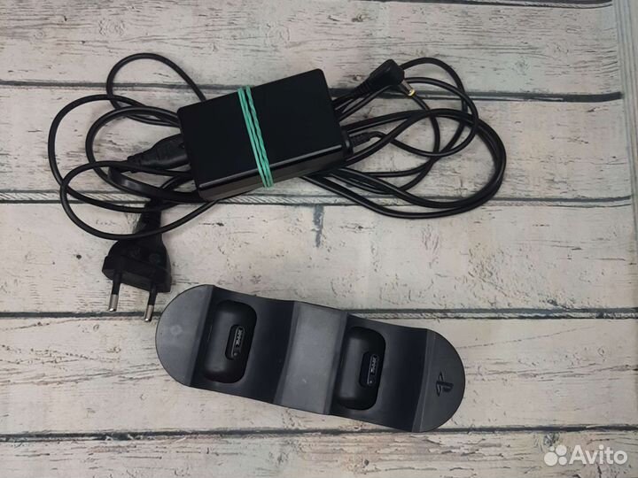 Зарядная станция для геймпадов ps4 (Оригинал)