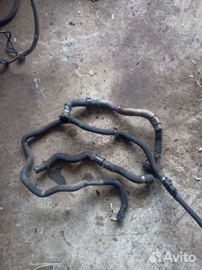 Патрубок системы охлаждения Audi A8 D3