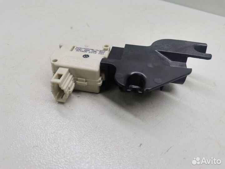 Замок бардачка Audi A6 C6 3.2 2007