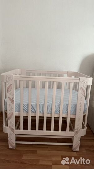 Детская кроватка